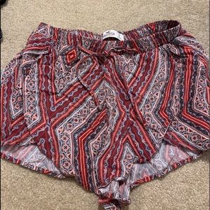 Hollister flowy shorts
